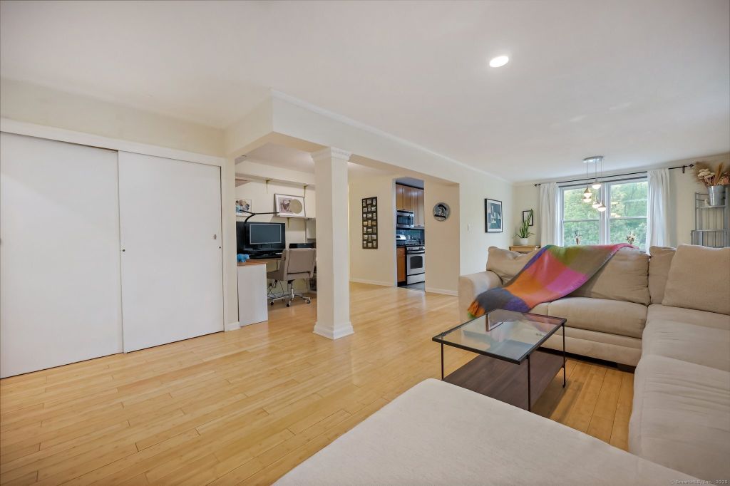 Property photo 2 of 13 <Alttext/>