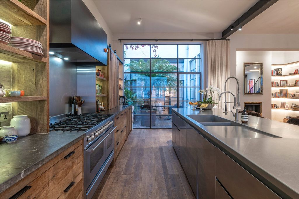 Property photo 3 of 26 Picture No. 46