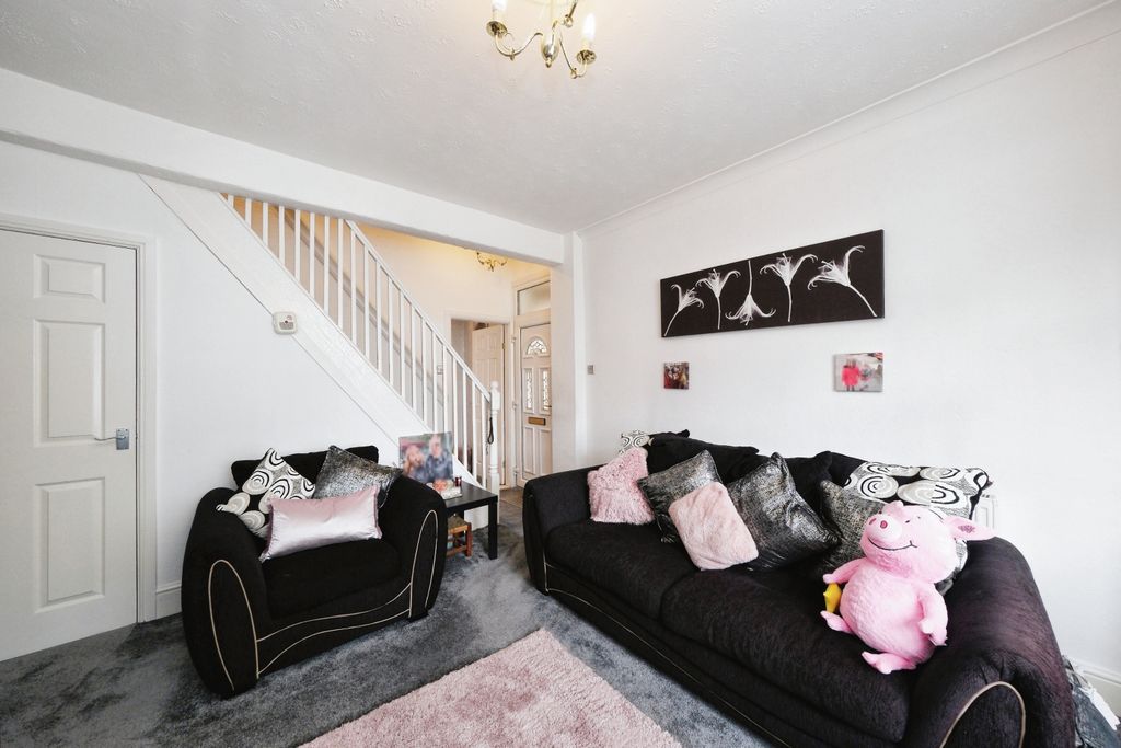 Property photo 3 of 20 Img_4823