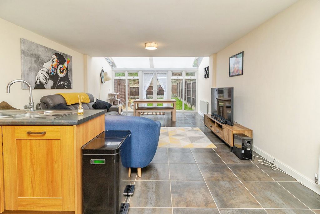 Property photo 2 of 22 A06A8997