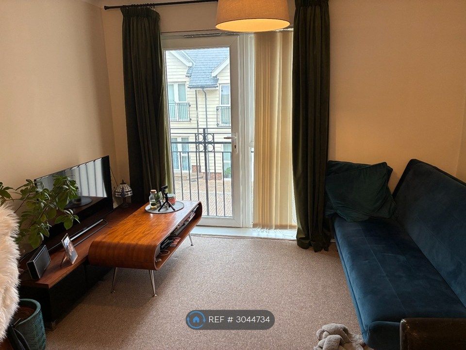 Property photo 1 of 9