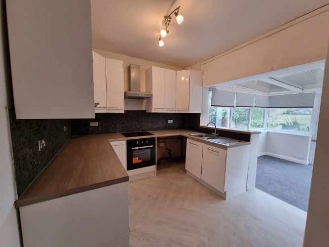 Property photo 1 of 8 Cover