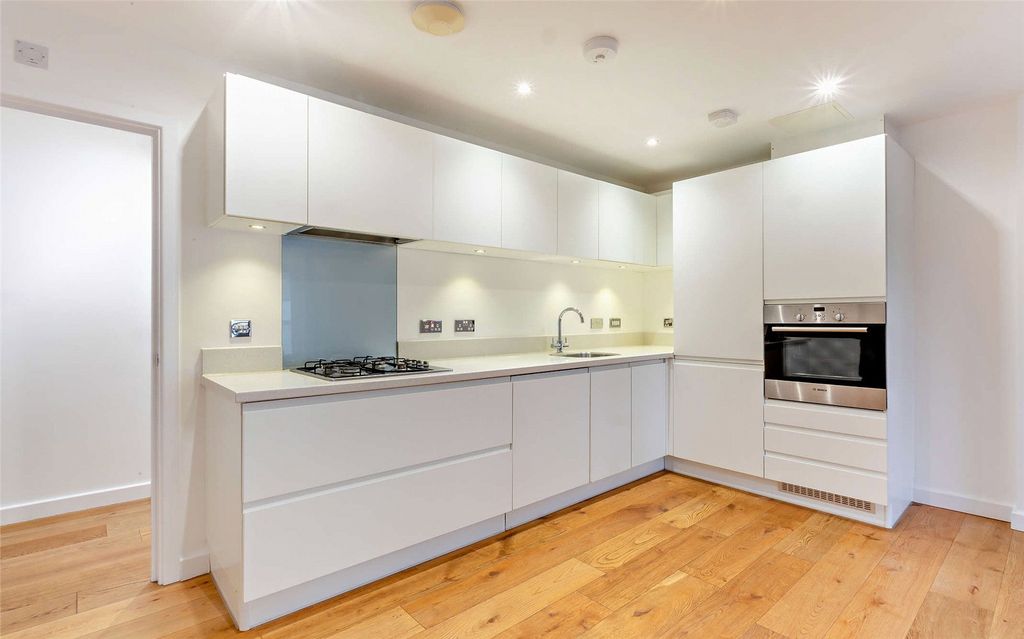 Property photo 1 of 15 Kitchen