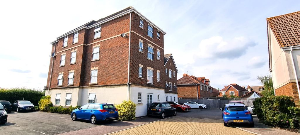 Property photo 1 of 9