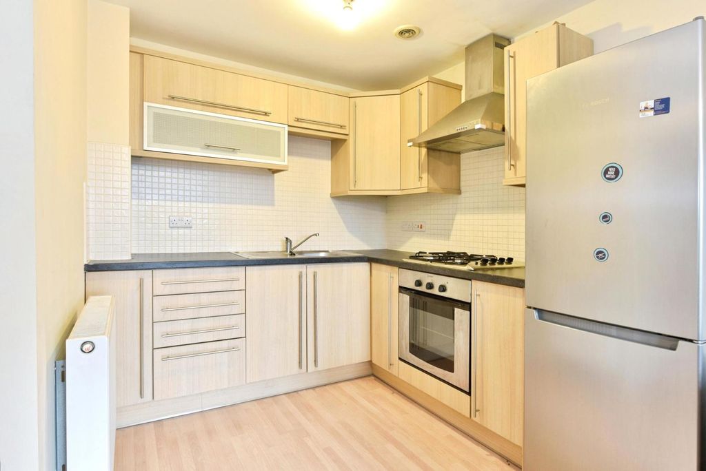 Property photo 2 of 11 Pbox-Img.Jpg