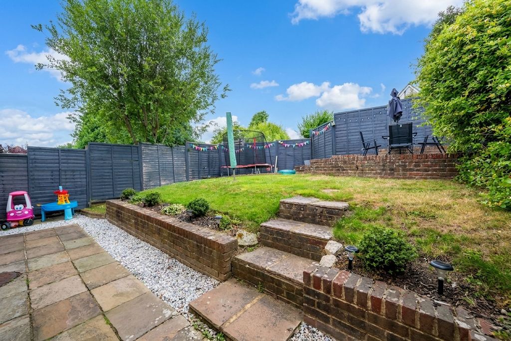 Property photo 2 of 18