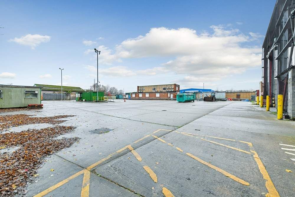 Property photo 2 of 11