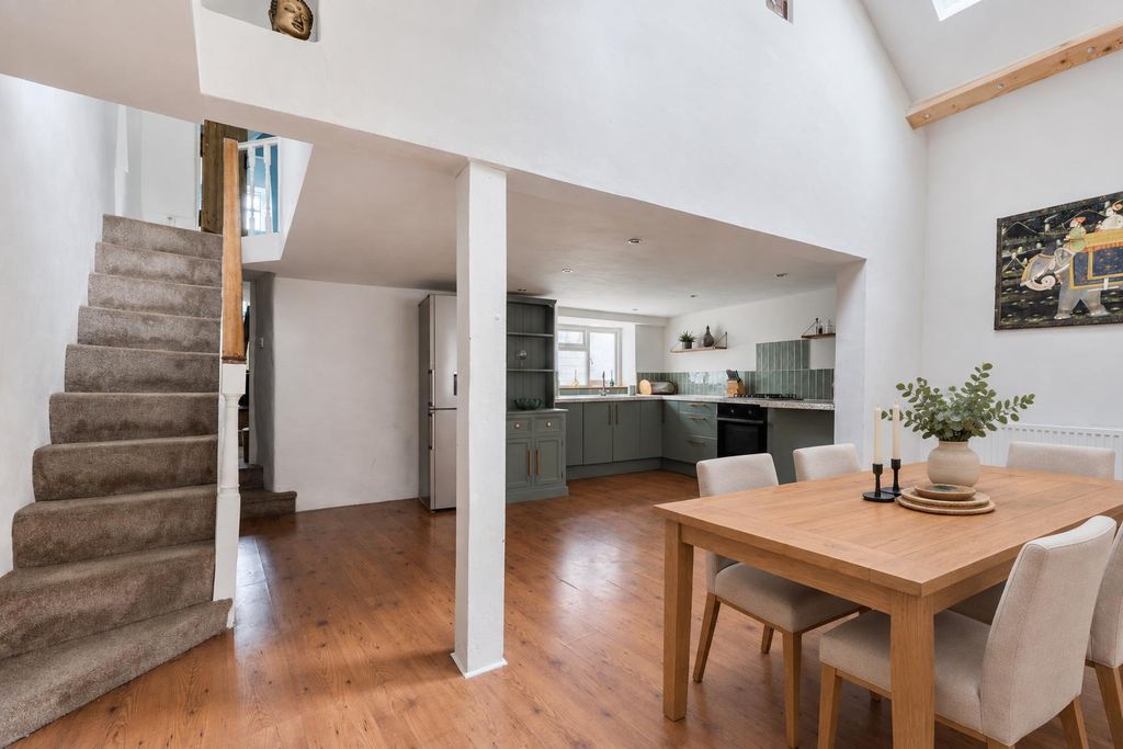 Property photo 3 of 14 1500819 (8)
