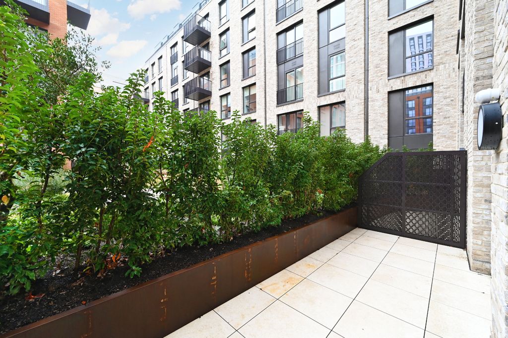 Property photo 3 of 23 P_Bxs_M2013_Prj002_N26.Jpg