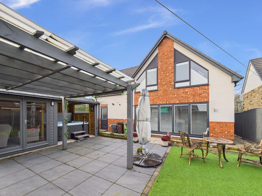 Property photo 3 of 35 Rear Garden