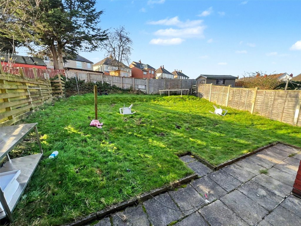 Property photo 3 of 7 Picture No. 22