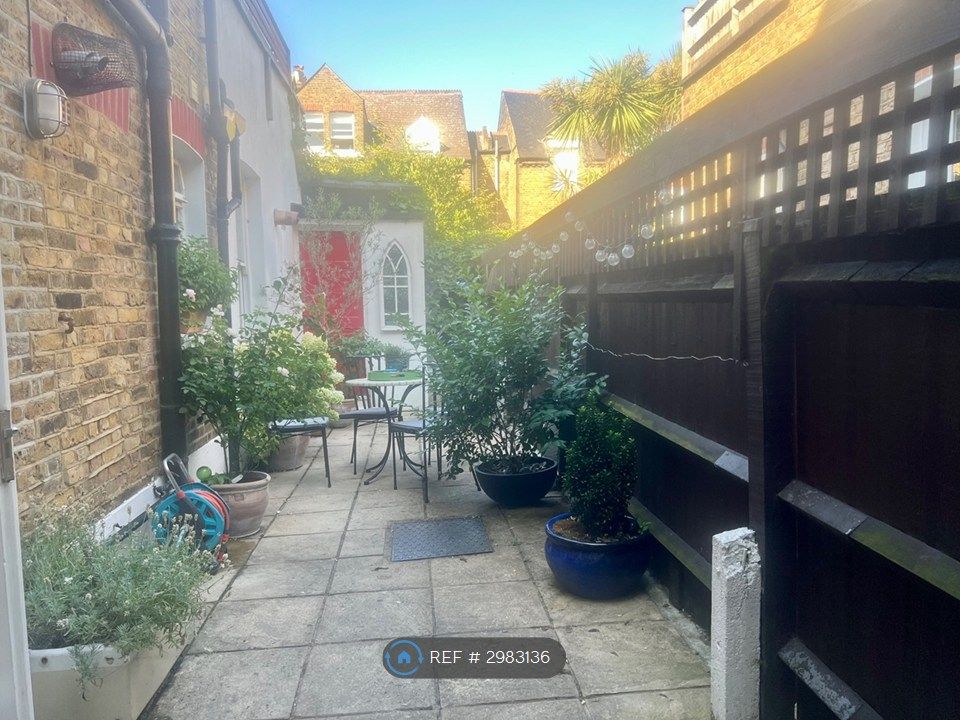 Property photo 3 of 16