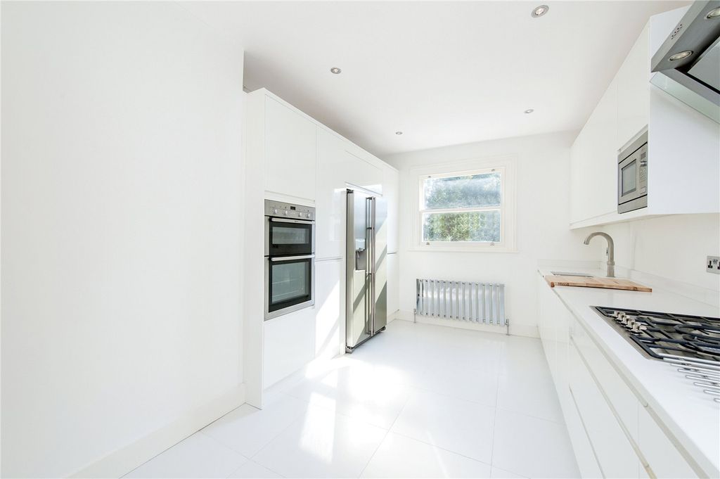 Property photo 1 of 14 Picture No. 06