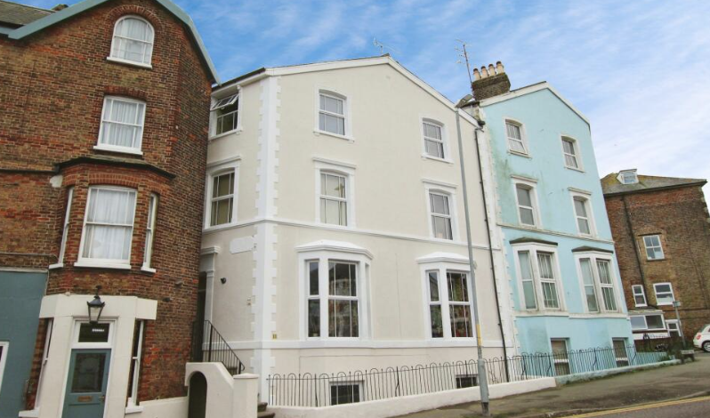 Property photo 1 of 7