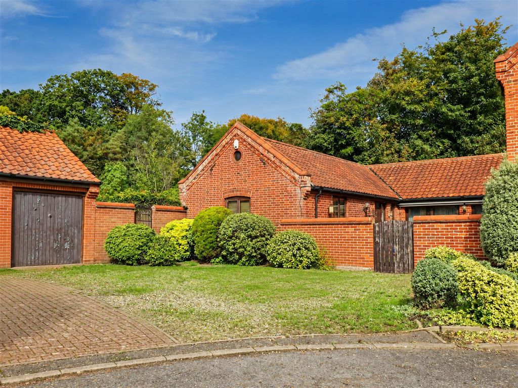 Property photo 2 of 12 5ba14070-Ebfc-4Abe-A3F9-Bafd2A32B280.Png