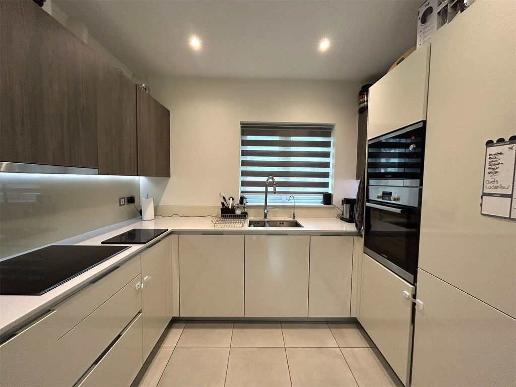 Property photo 2 of 10 Picture No. 05