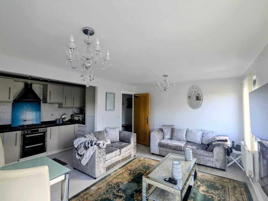 Property photo 3 of 9 Living Room