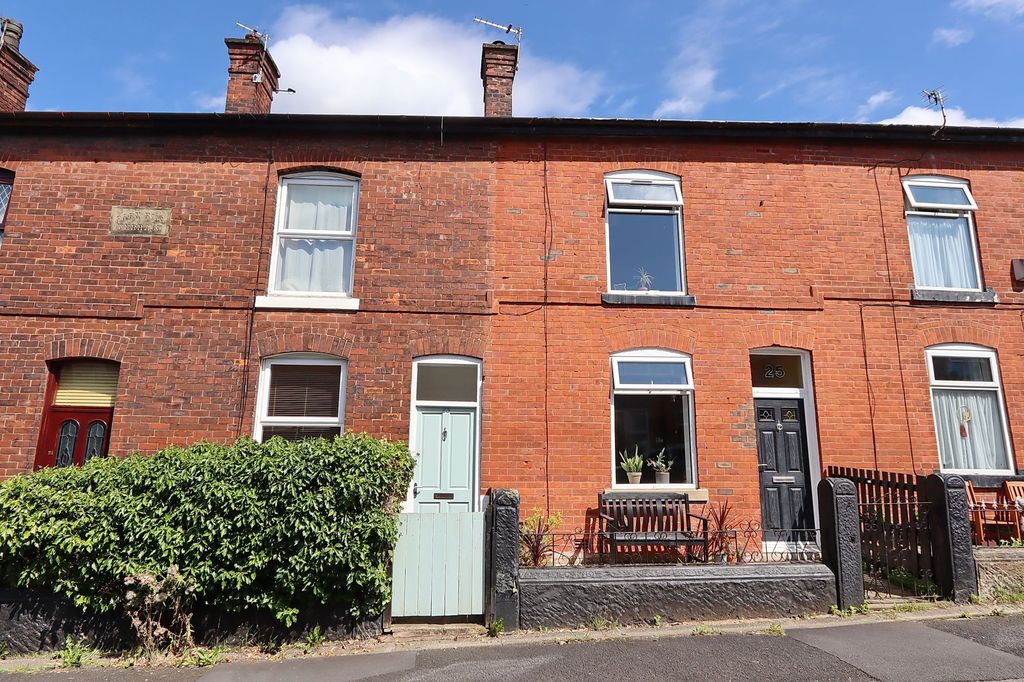 Property photo 1 of 8