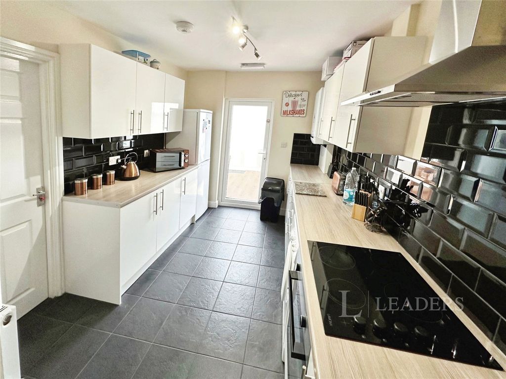 Property photo 2 of 11 Picture No. 09
