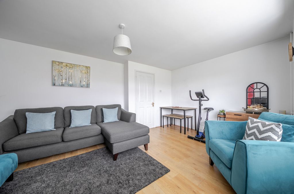Property photo 3 of 9 1521312-23-6Aabb0...