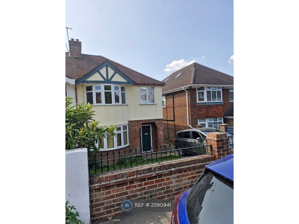 Property photo 1 of 3