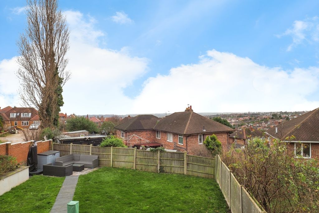 Property photo 2 of 17 Pbox-Img.Jpg