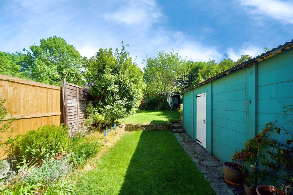 Property photo 3 of 17 Photo
