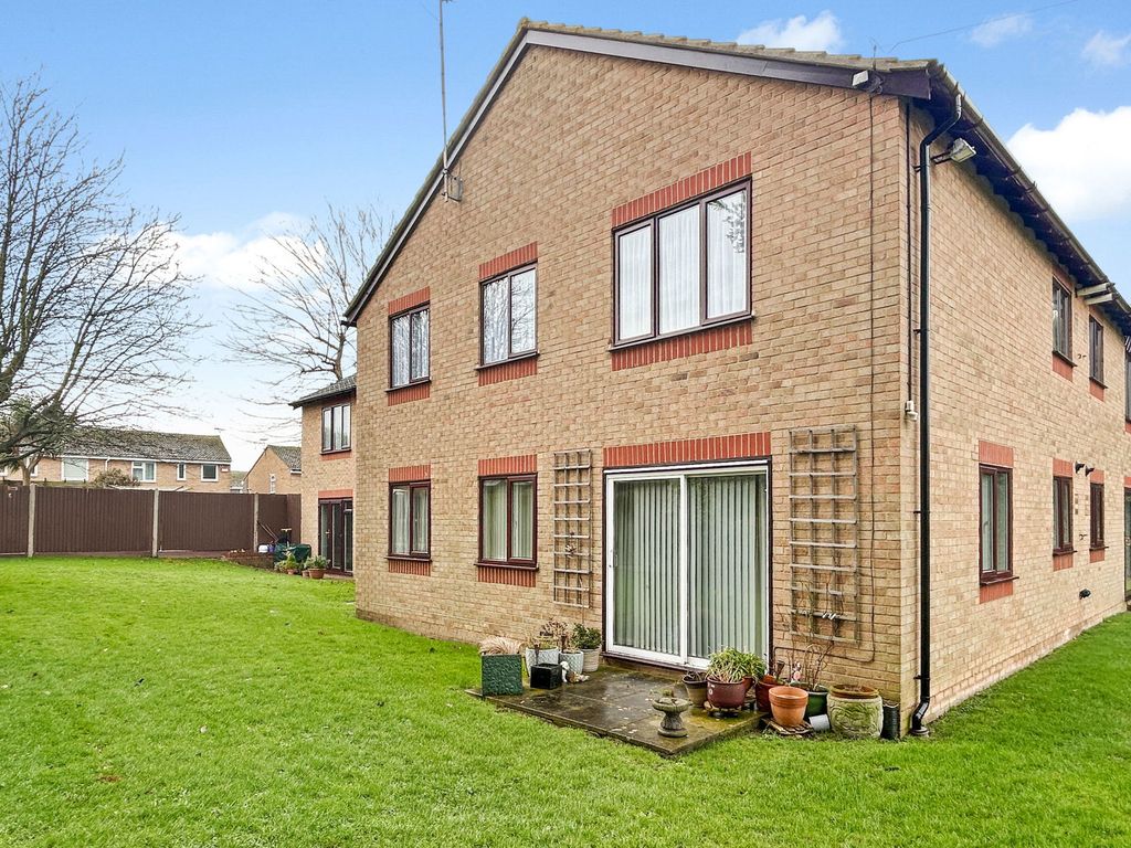 Property photo 1 of 8