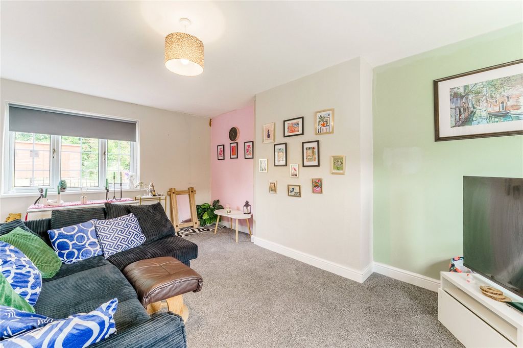 Property photo 3 of 21 Picture No. 04