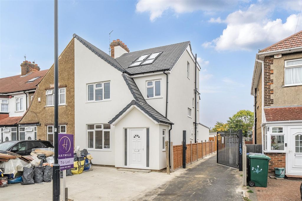 Property photo 3 of 20 1361992-18-68Dd134821674.Jpg