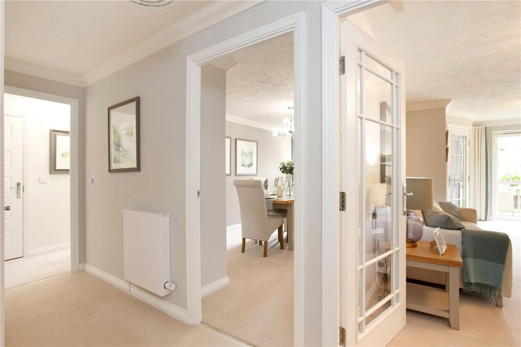 Additional image 7 of 2 bed flat for saleDovehouse Lodge, Wratten Road, Hitchin SG5
