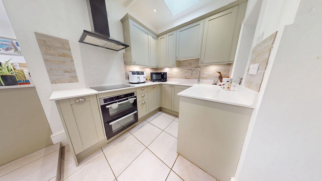 Property photo 2 of 15 Photo 13