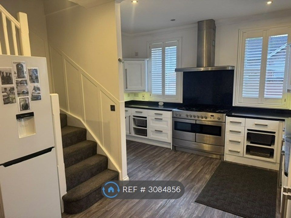 Property photo 2 of 15 Kitchen / Diner