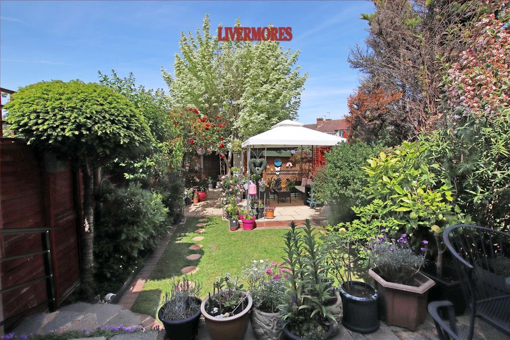Property photo 2 of 16 Garden 1.Jpg