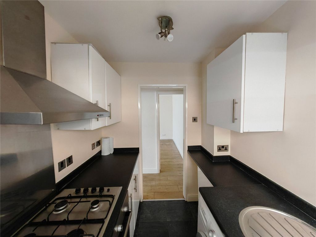 Property photo 3 of 9 Picture No. 08