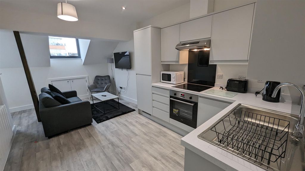 Property photo 2 of 13 Pxl_20240413_081833109