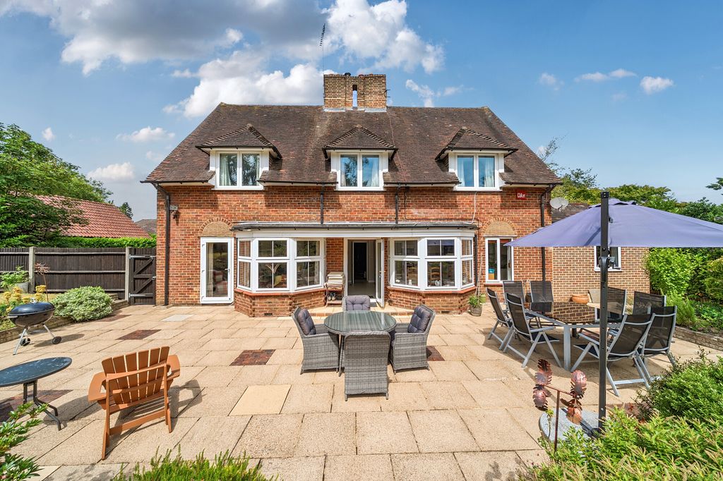 Property photo 1 of 17