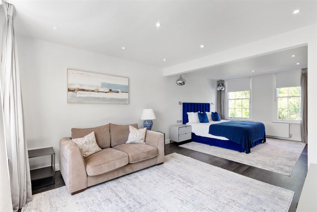 Property photo 3 of 10 Heathfield Terrace 16 Ph14.Jpg