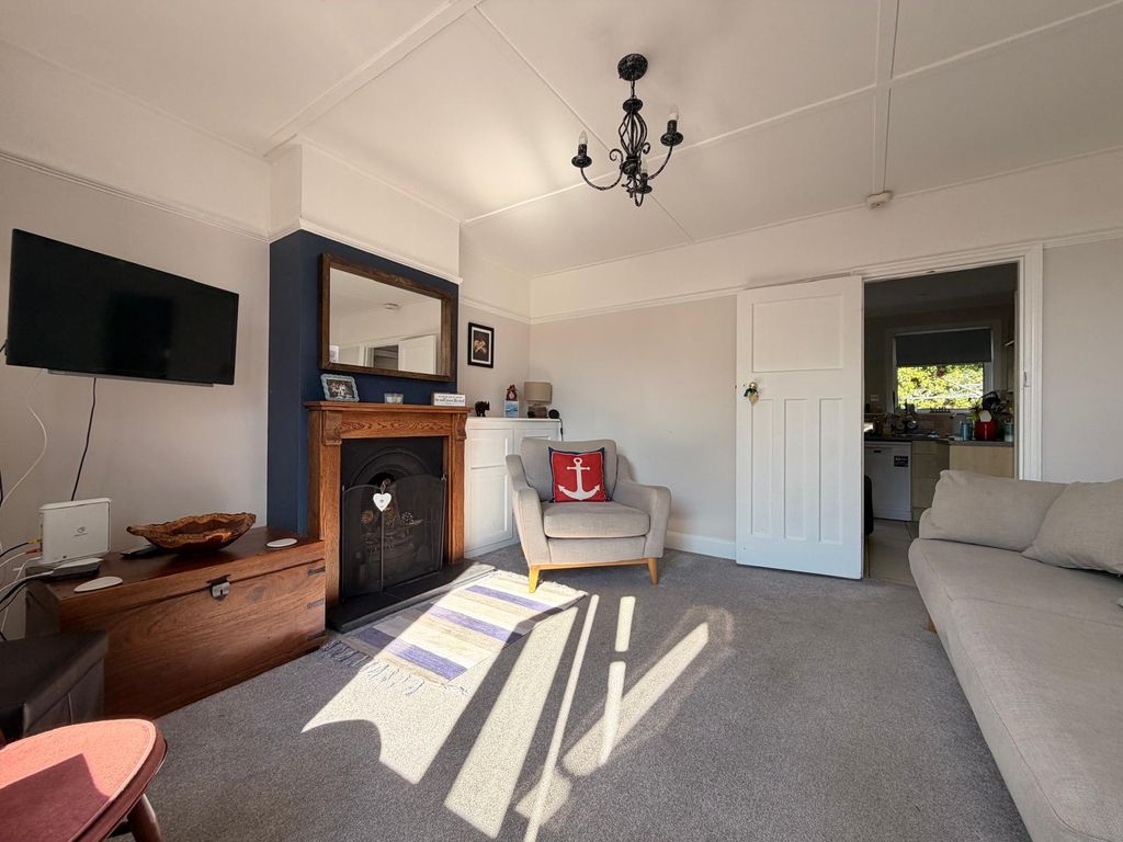 Property photo 2 of 29