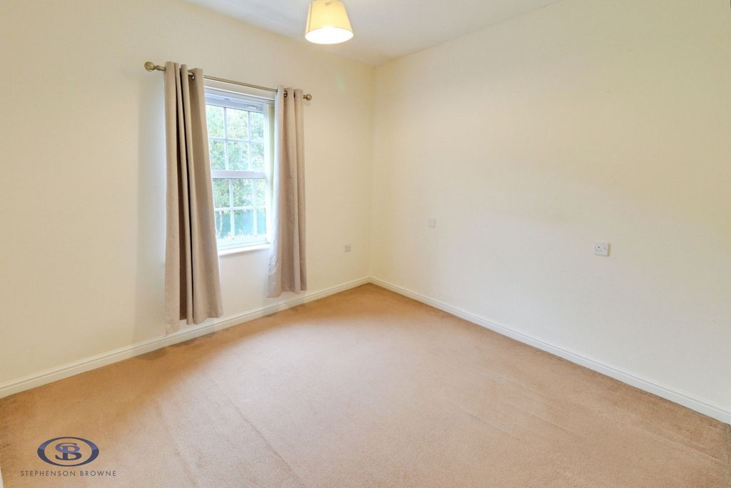 Property photo 2 of 17 Pbox-Img.Jpg