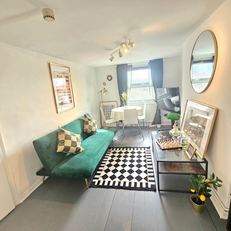 Property photo 1 of 33