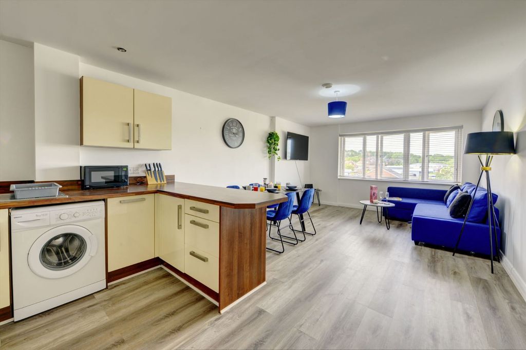 Property photo 2 of 30 1E58Dac0-923A-4211-Af87-BA7A9D316Fe5