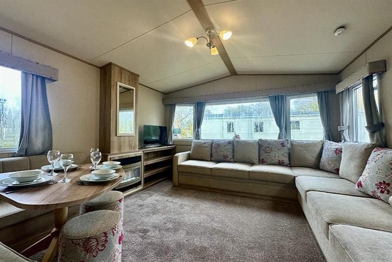 Property photo 3 of 8 001073 2 20260217 00.Jpeg