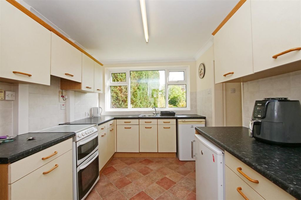 Property photo 2 of 16 Nbp0002.Jpg