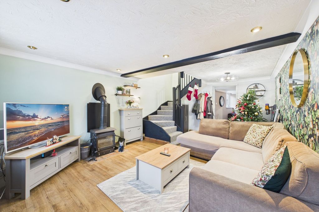 Property photo 2 of 13