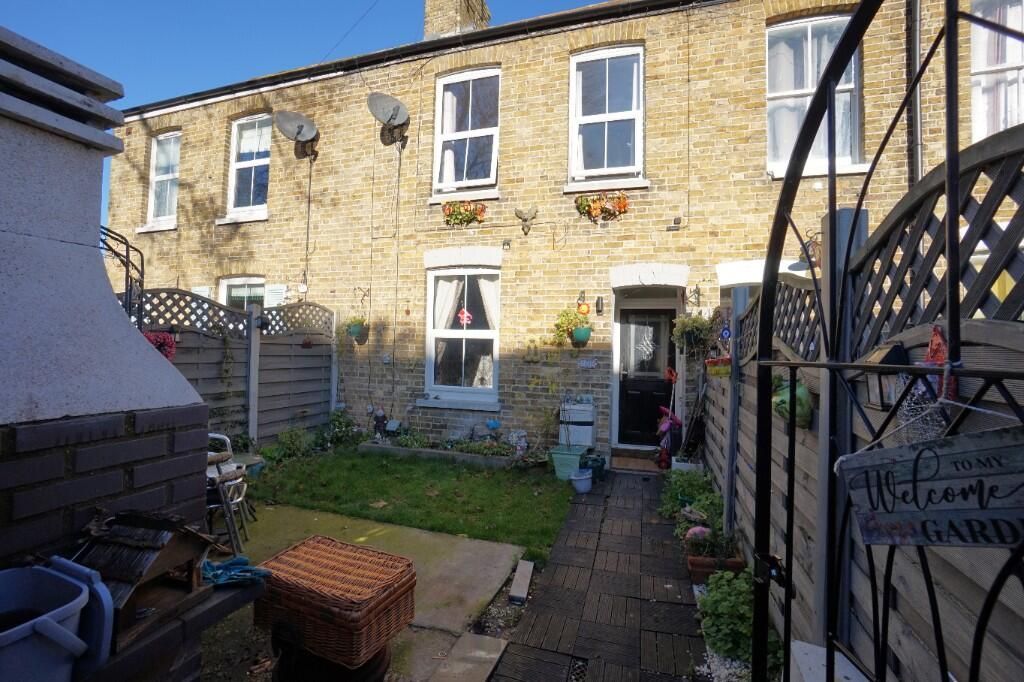 Property photo 1 of 12