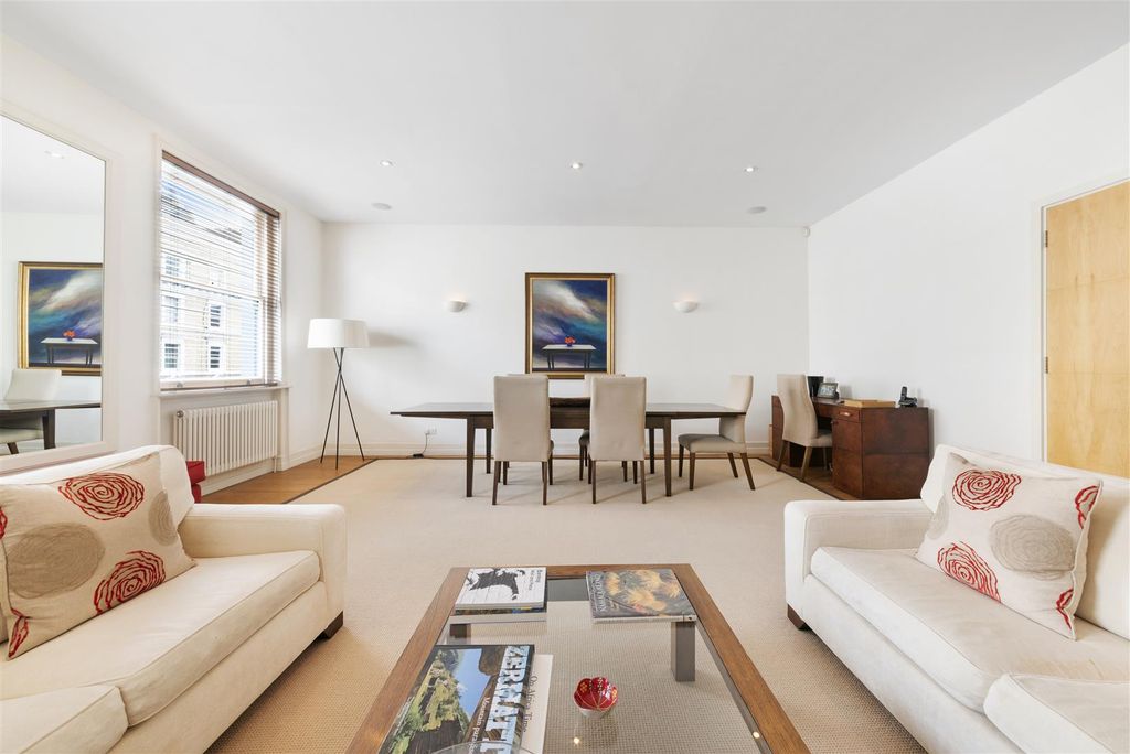 Property photo 3 of 13 Elvaston Place, 39, Flat 4-12.Jpg