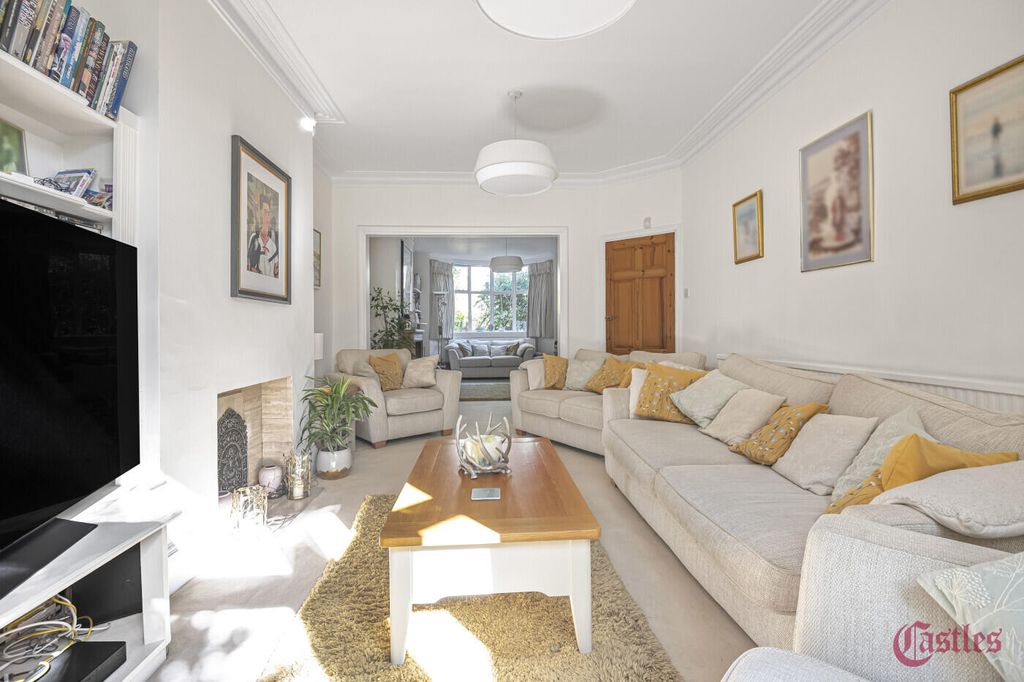 Property photo 3 of 14 Living Room