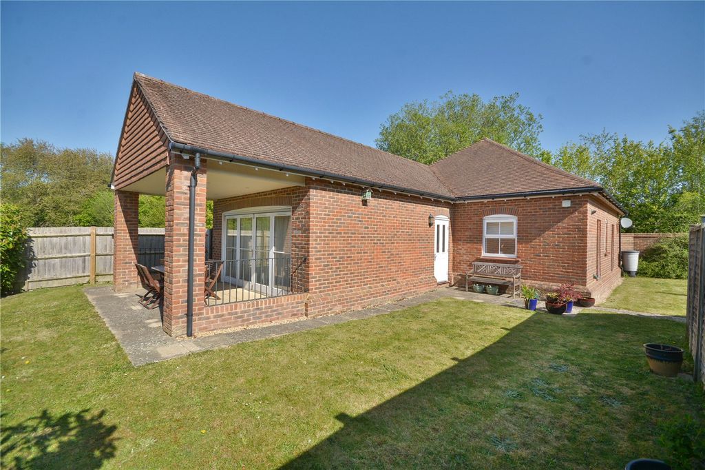 Property photo 2 of 15 Picture No. 36