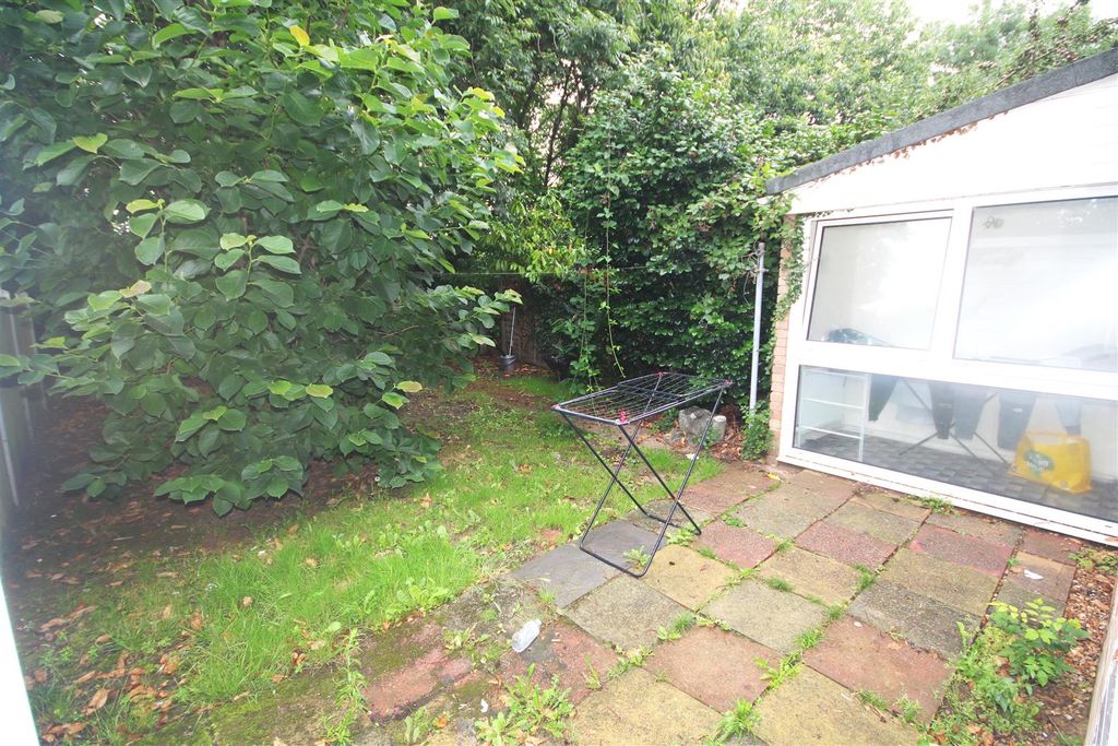 Property photo 3 of 12 Rear Garden.Jpg